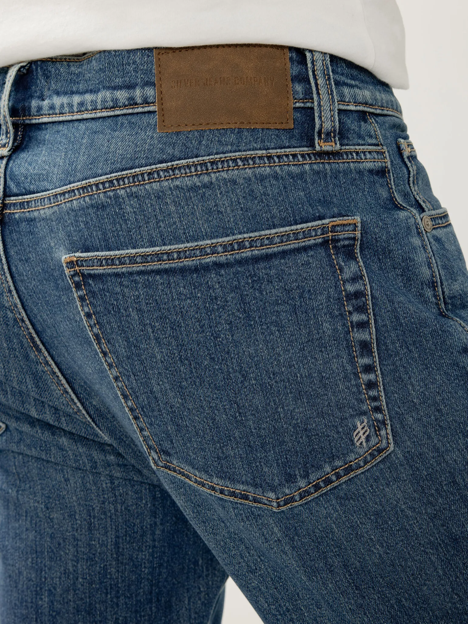 Knox Modern Loose Fit Tapered Leg Jeans