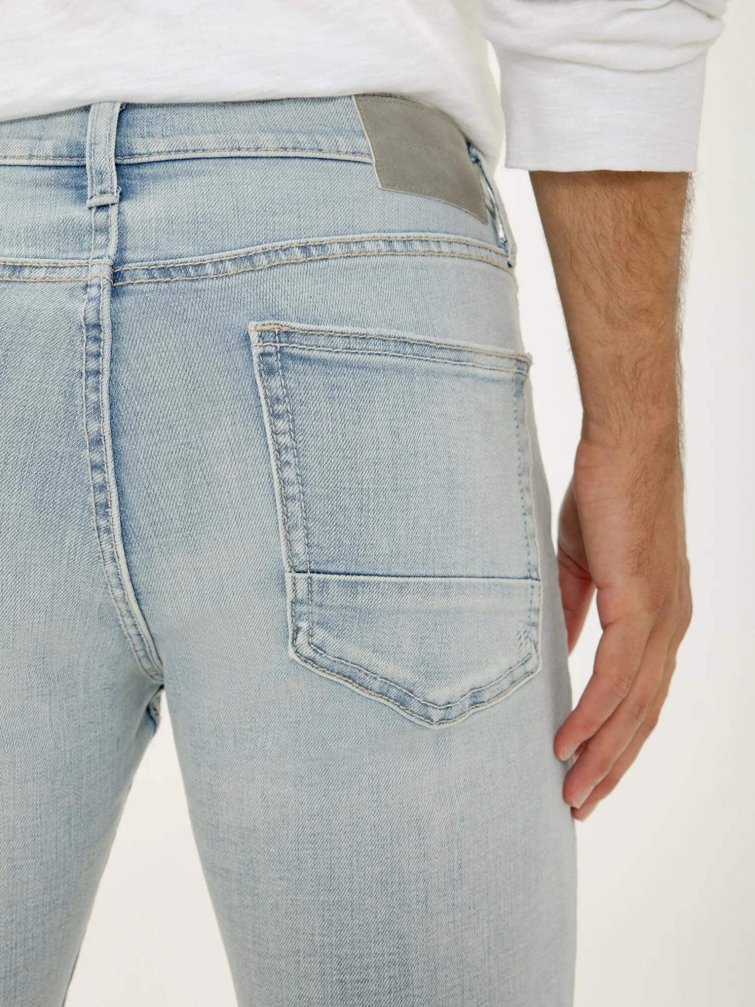Konrad Slim Fit Slim Leg Luxe Heritage Jeans