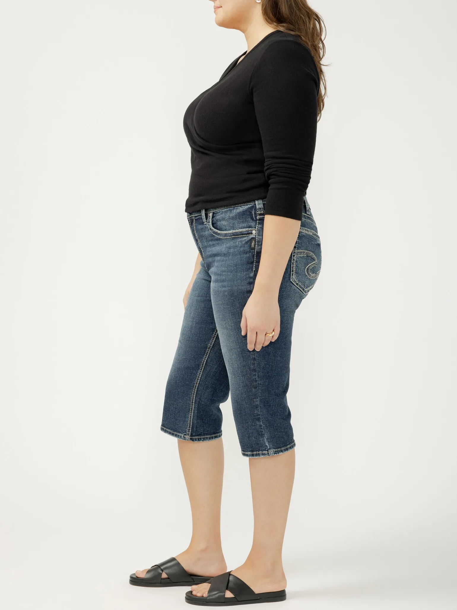 Suki Mid Rise Capri Plus Size